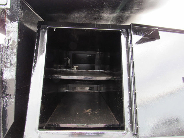 Used 2015 Ford F550 2WD Regular Cab Super Duty image 15