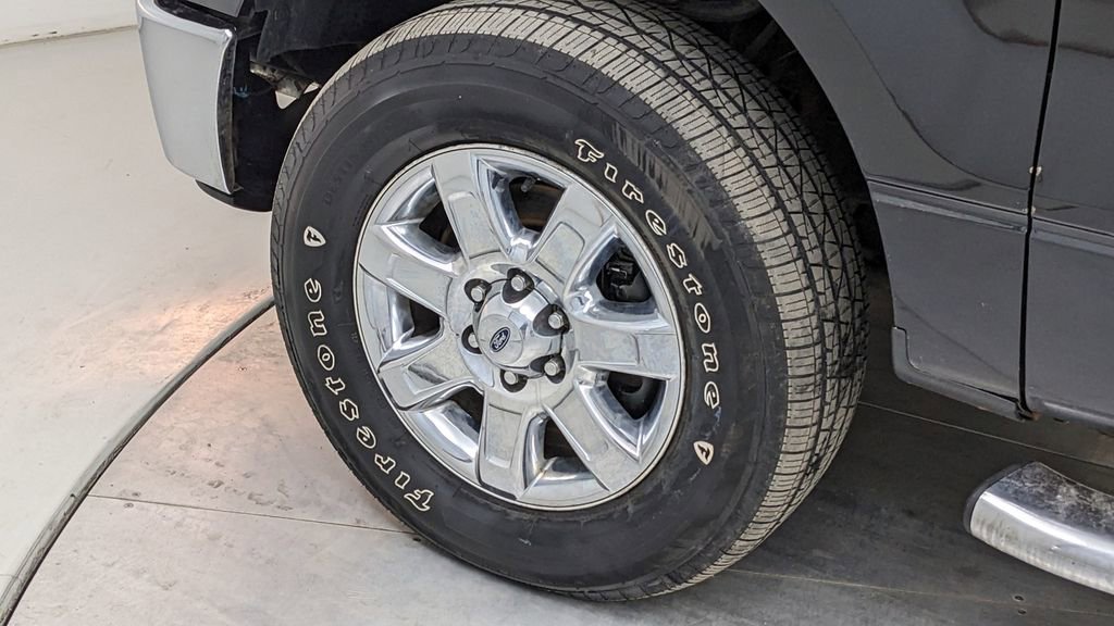 Used 2012 Ford F150 XLT w/ XLT Chrome Pkg image 4