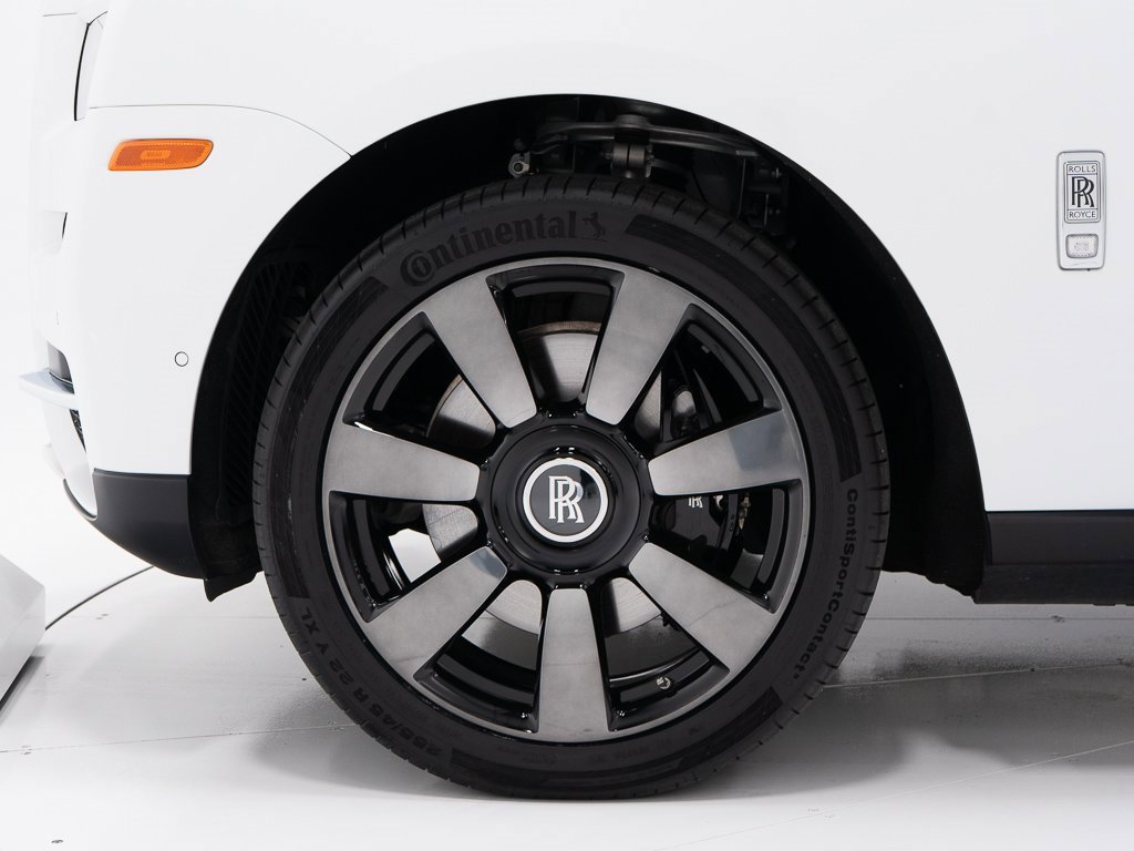 Certified 2024 Rolls-Royce Cullinan image 49