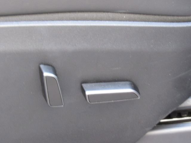 Used 2024 Tesla Model Y Long Range image 20