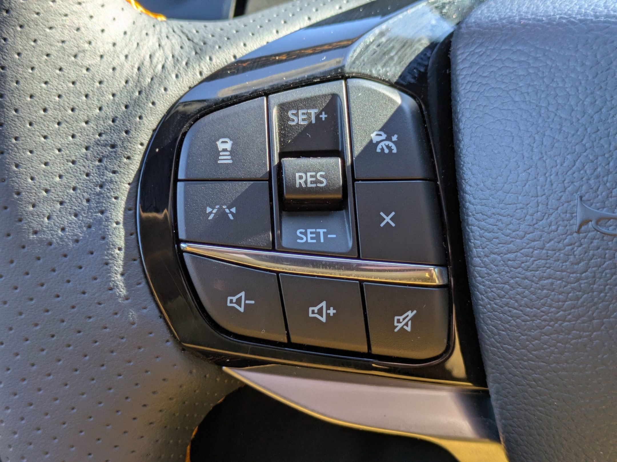 New 2026 Ford Explorer Tremor w/ Tremor Ultimate Package AWD/4WD image 16
