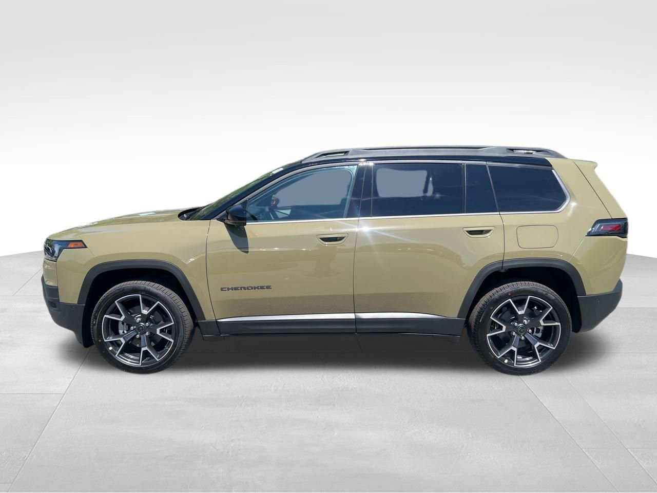 New 2026 Jeep Cherokee Overland w/ Advanced Pro Tech Group AWD/4WD image 2