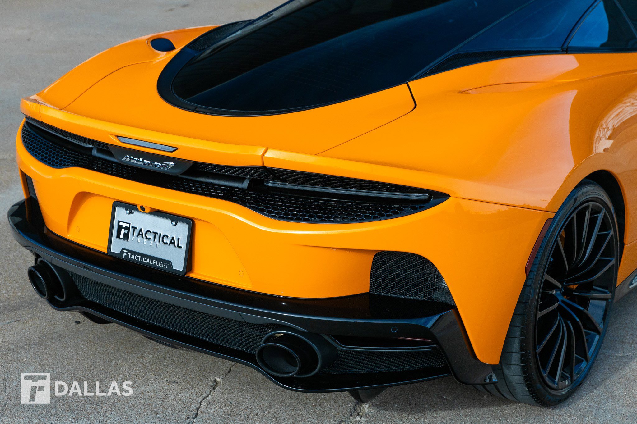 Used 2023 McLaren GT image 16