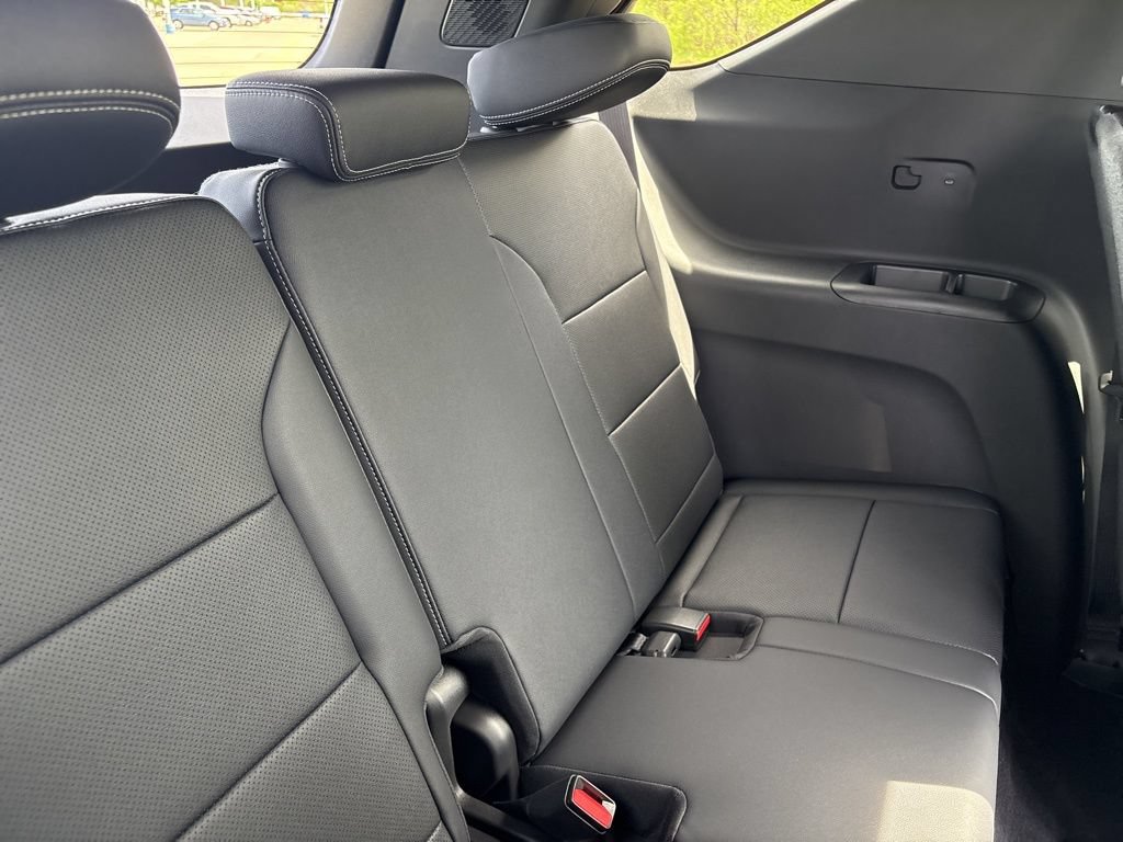 New 2026 Chevrolet Traverse LT w/ Sun and Wheel Package FWD image 46