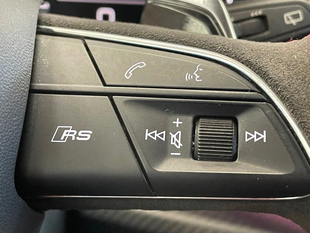 Used 2023 Audi RS Q8 w/ Black Optic Package image 32