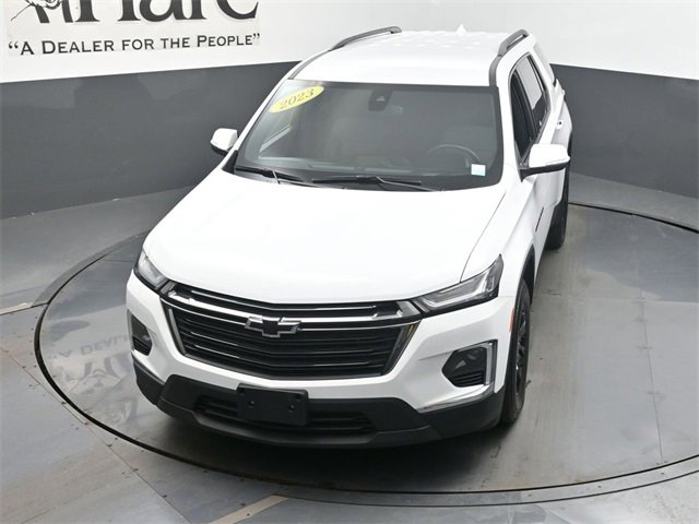 Used 2023 Chevrolet Traverse LT image 46