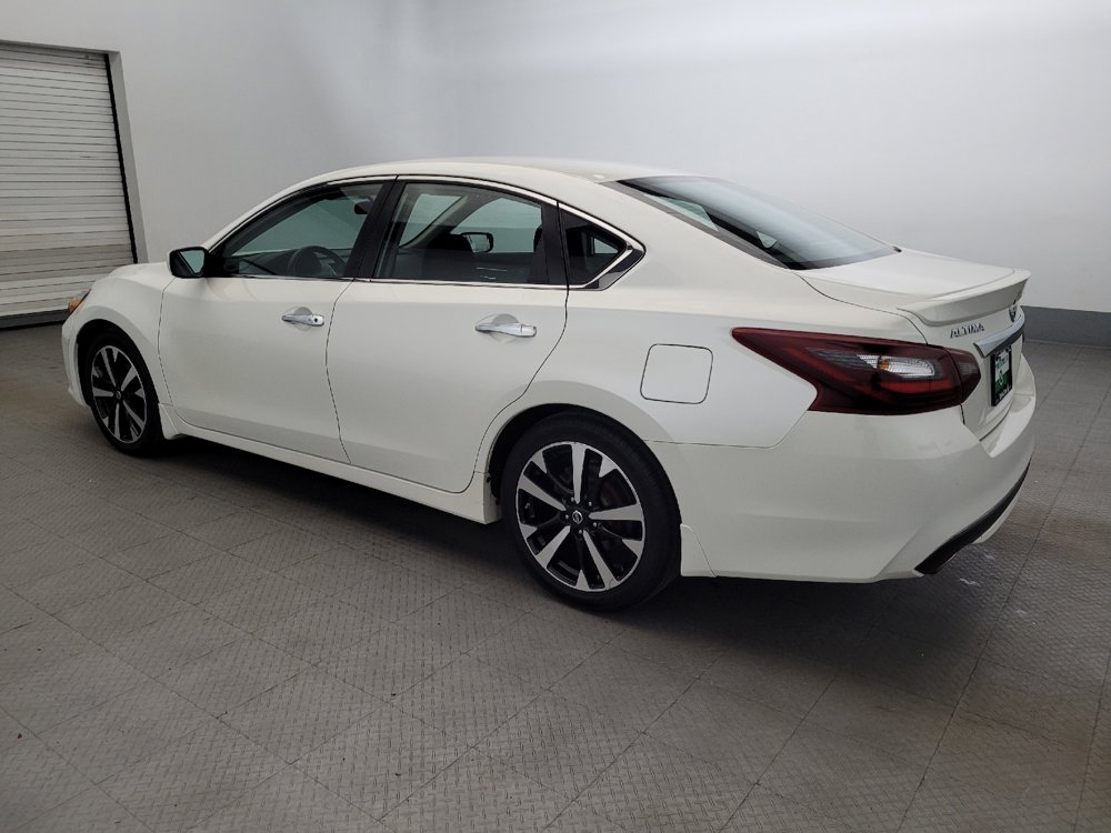 Used 2018 Nissan Altima 2.5 SR FWD image 3