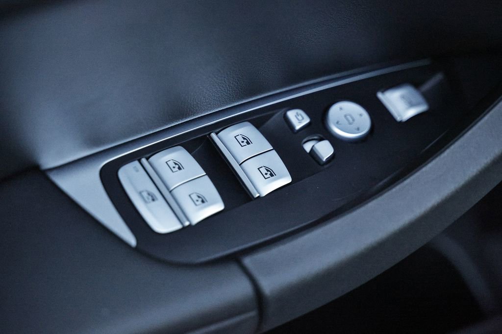 Used 2023 BMW X3 xDrive30i w/ M Sport Package image 17