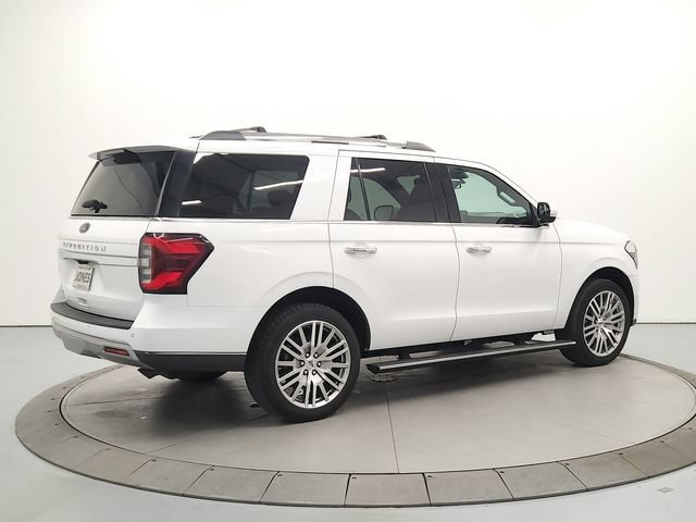 Used 2024 Ford Expedition Limited AWD/4WD image 7