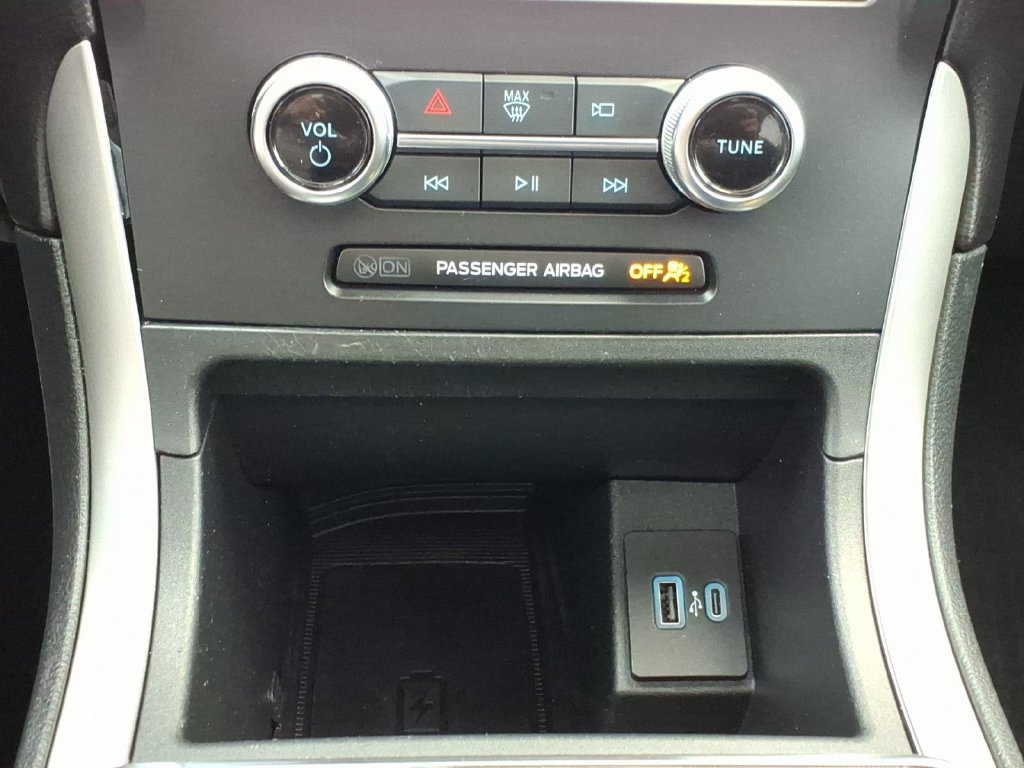 Used 2024 Ford Edge ST-Line AWD/4WD image 18