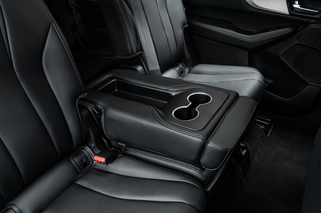 New 2026 Acura MDX SH-AWD image 25