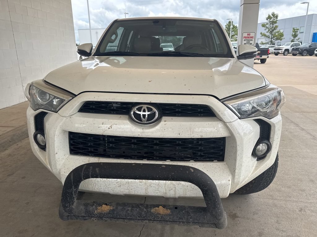 Used 2016 Toyota 4Runner SR5 Premium AWD/4WD image 2