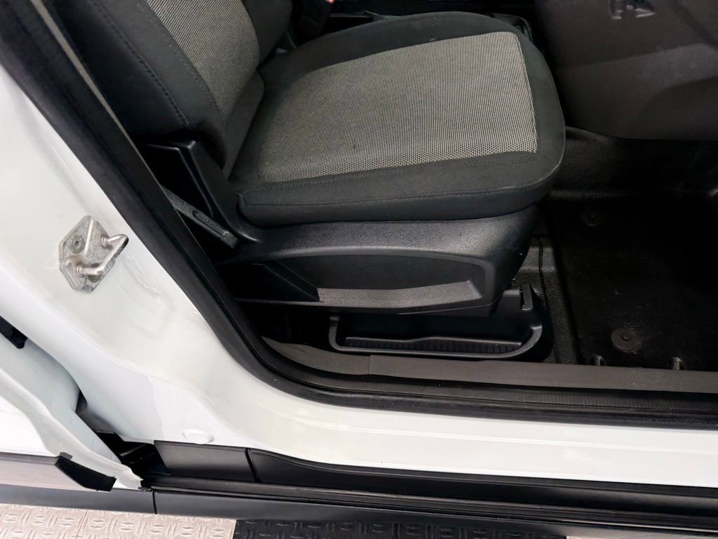 Used 2020 Ford Transit Connect XL FWD image 16