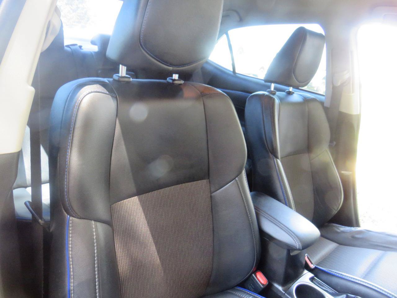 Used 2017 Toyota Corolla SE FWD image 19