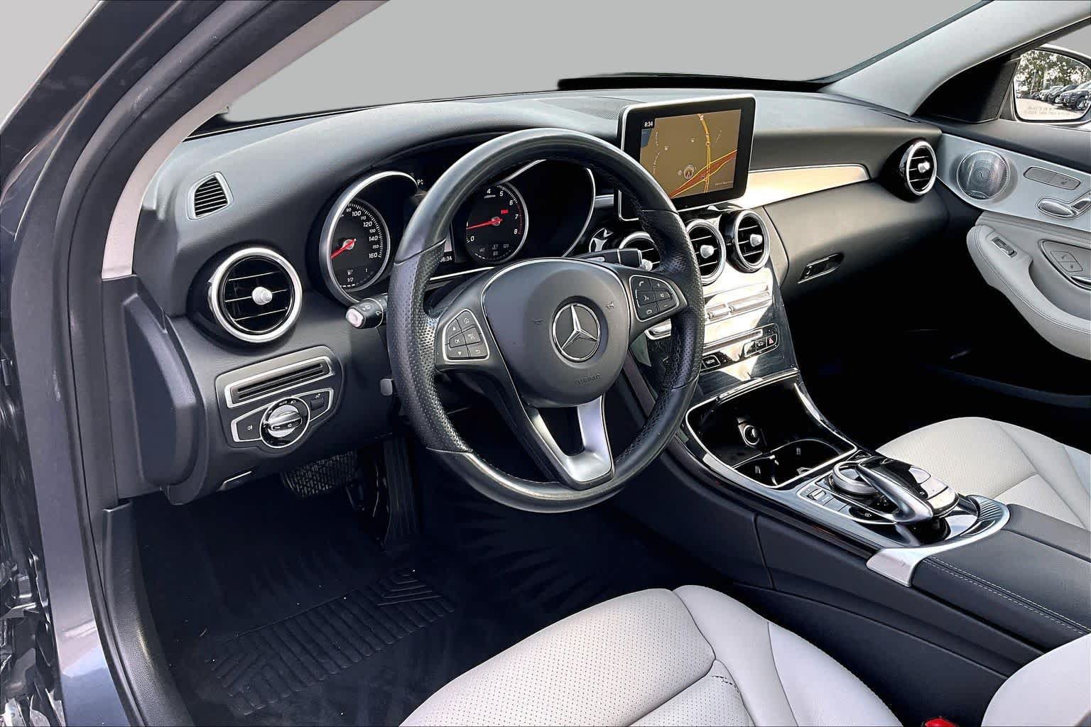 Used 2016 Mercedes-Benz C 300 4MATIC Sedan image 16