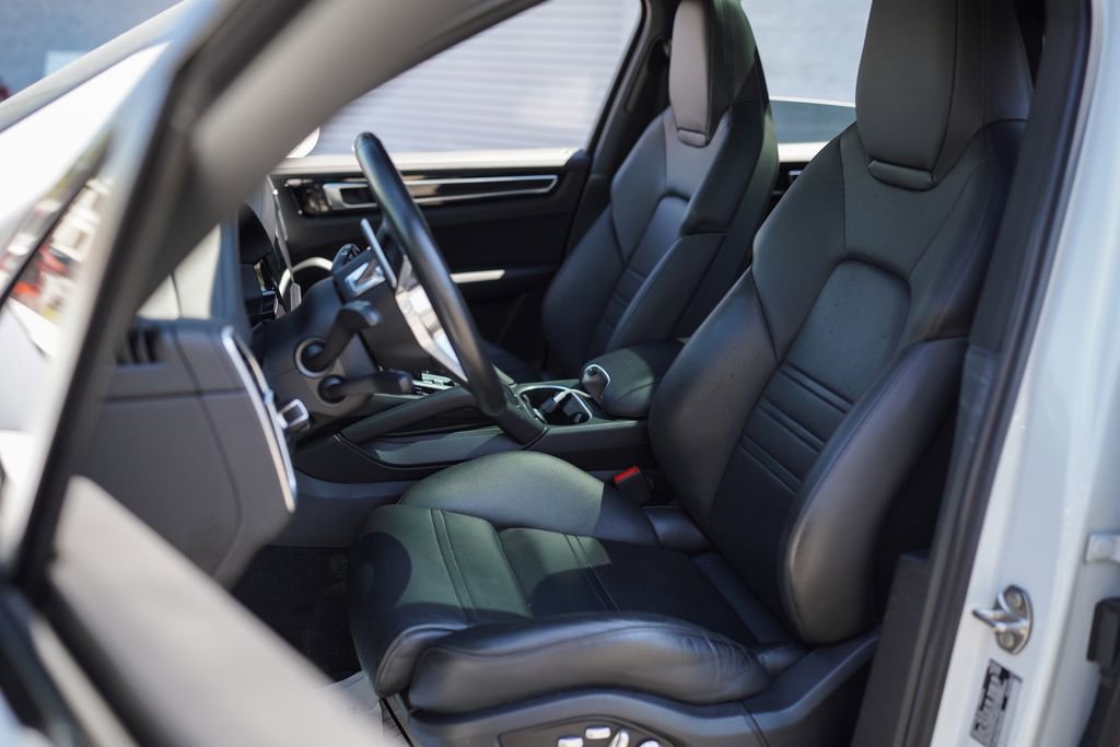 Used 2019 Porsche Cayenne S AWD/4WD image 22
