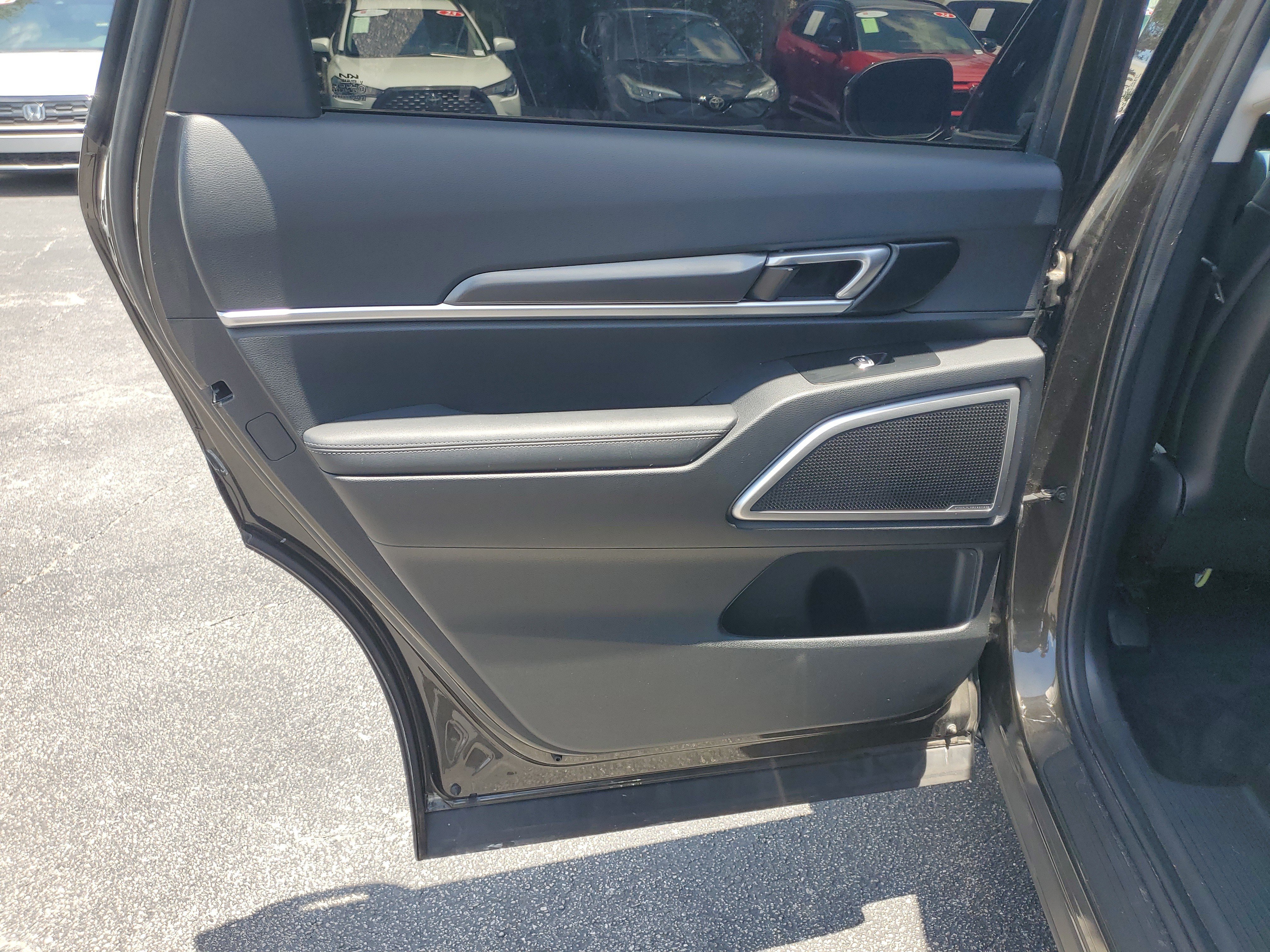 Used 2023 Kia Telluride S w/ S Sunroof Package AWD/4WD image 14