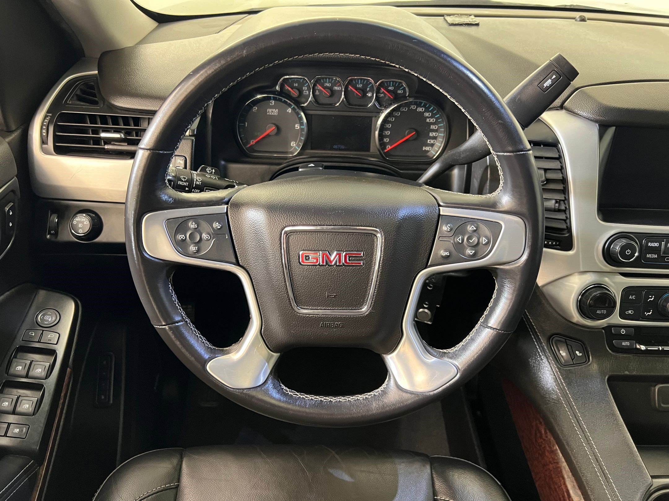 Used 2020 GMC Yukon SLT w/ Value Plus Edition image 16