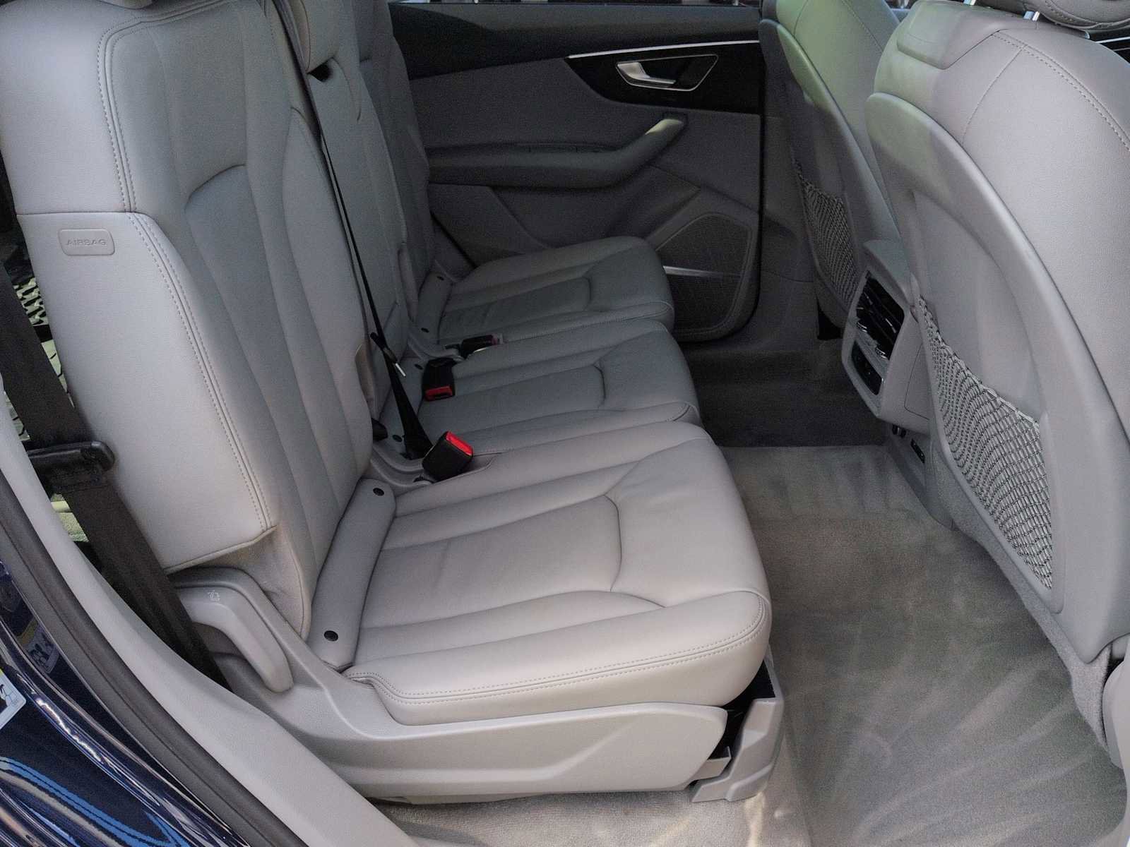Used 2022 Audi Q7 Premium Plus image 22
