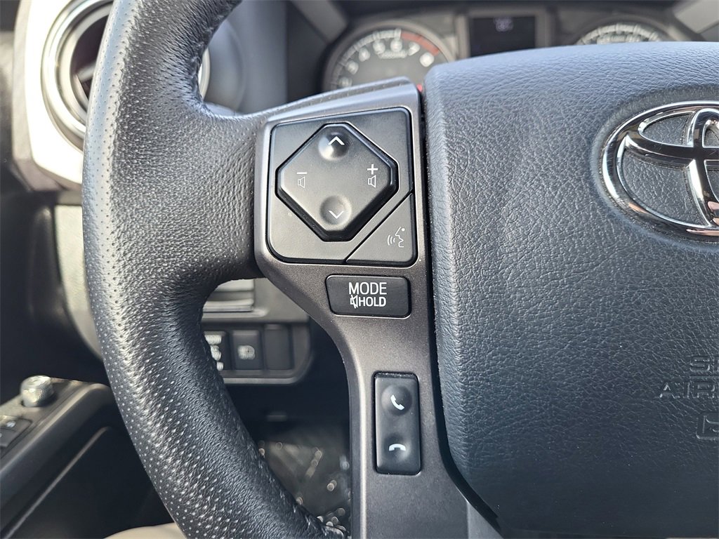 Used 2019 Toyota Tacoma TRD Off-Road w/ Technology Package image 22