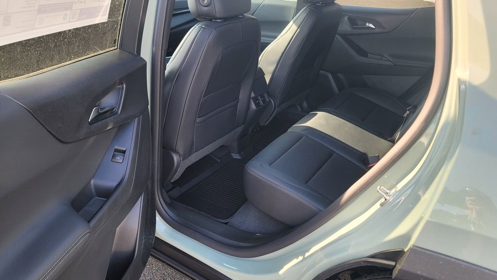 New 2026 Chevrolet Equinox LT image 25