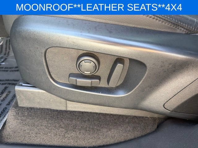 Used 2020 Land Rover Discovery Landmark AWD/4WD image 26