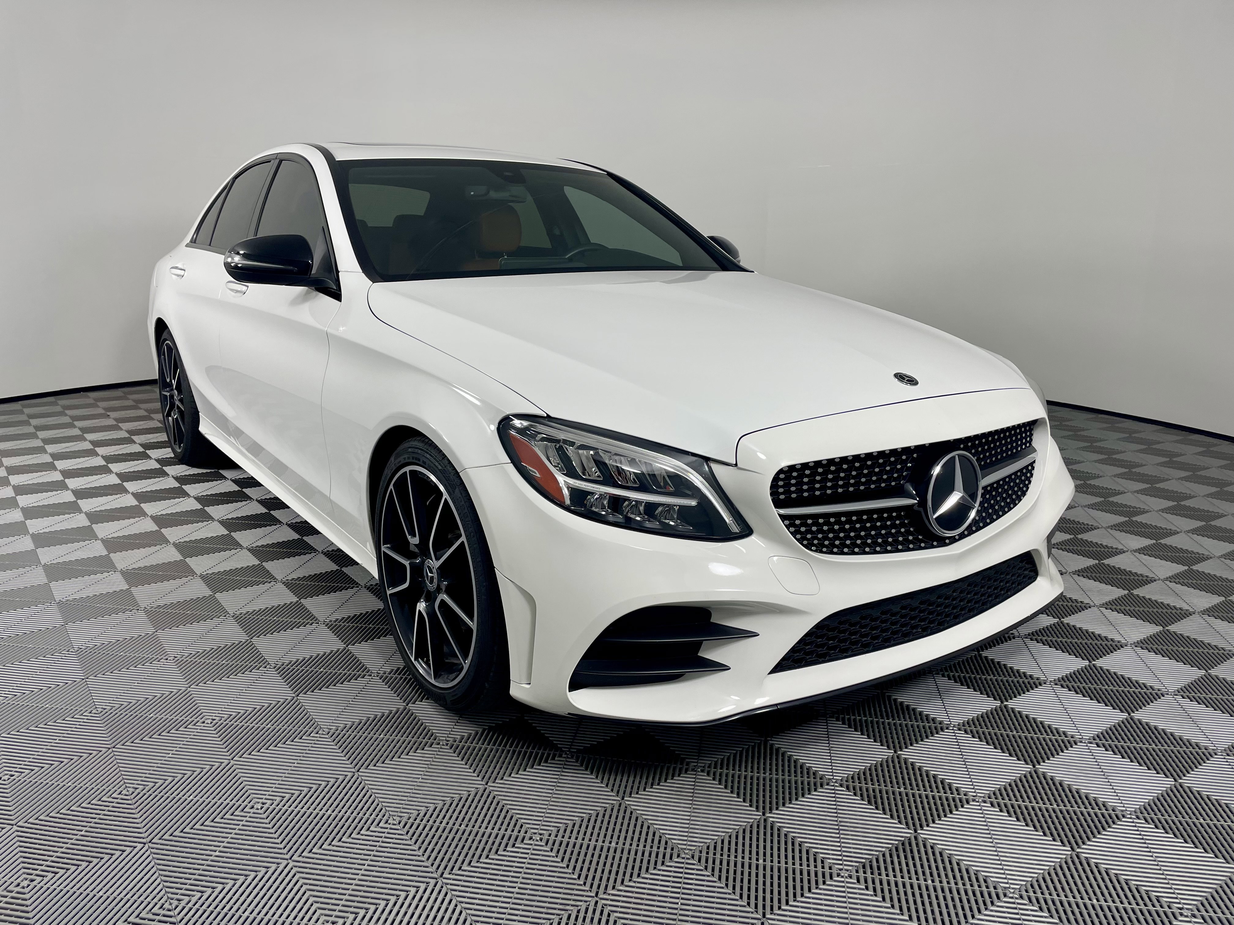 Used 2020 Mercedes-Benz C 300 Sedan image 7