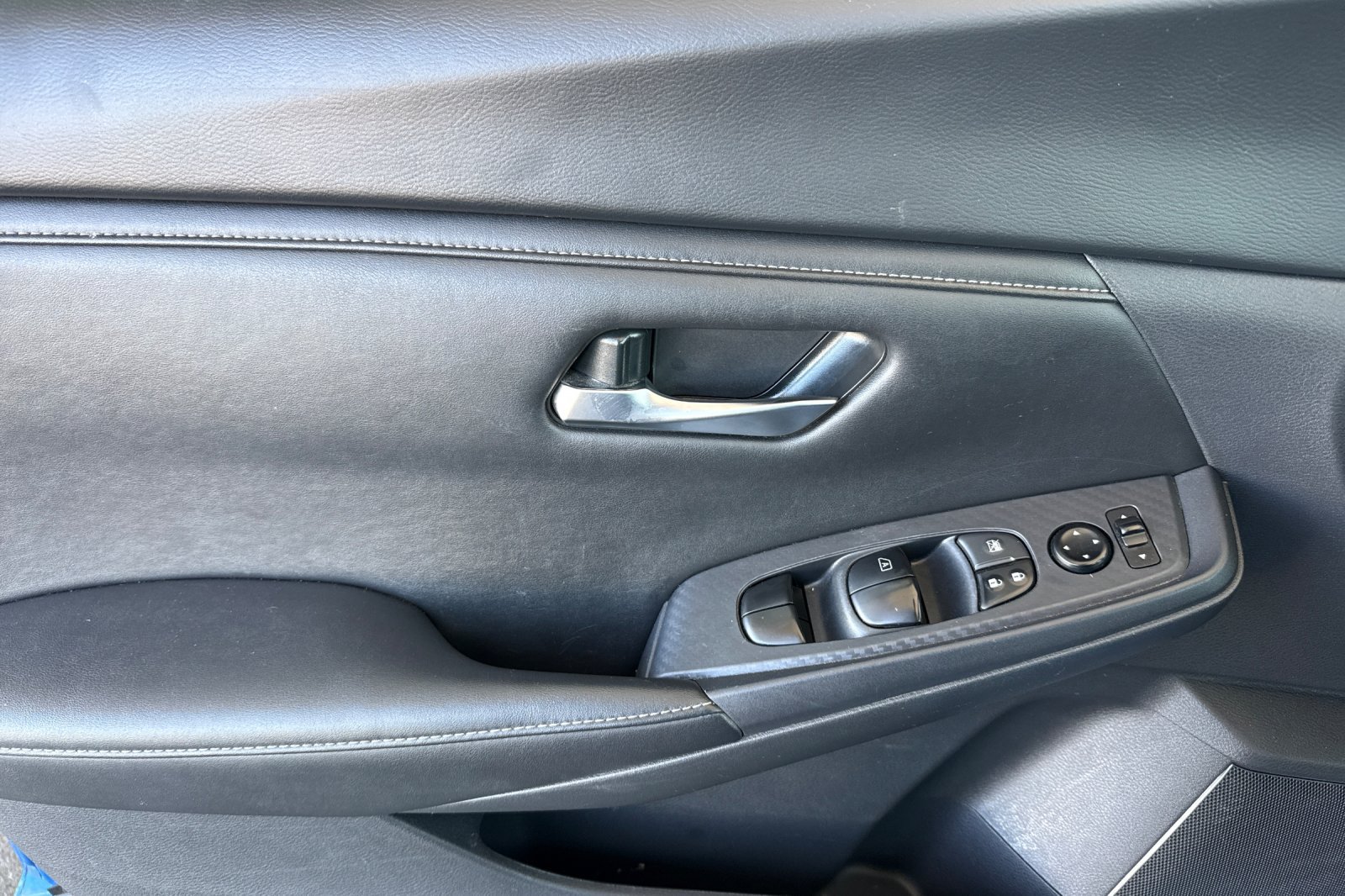 Certified 2024 Nissan Sentra SV FWD image 13