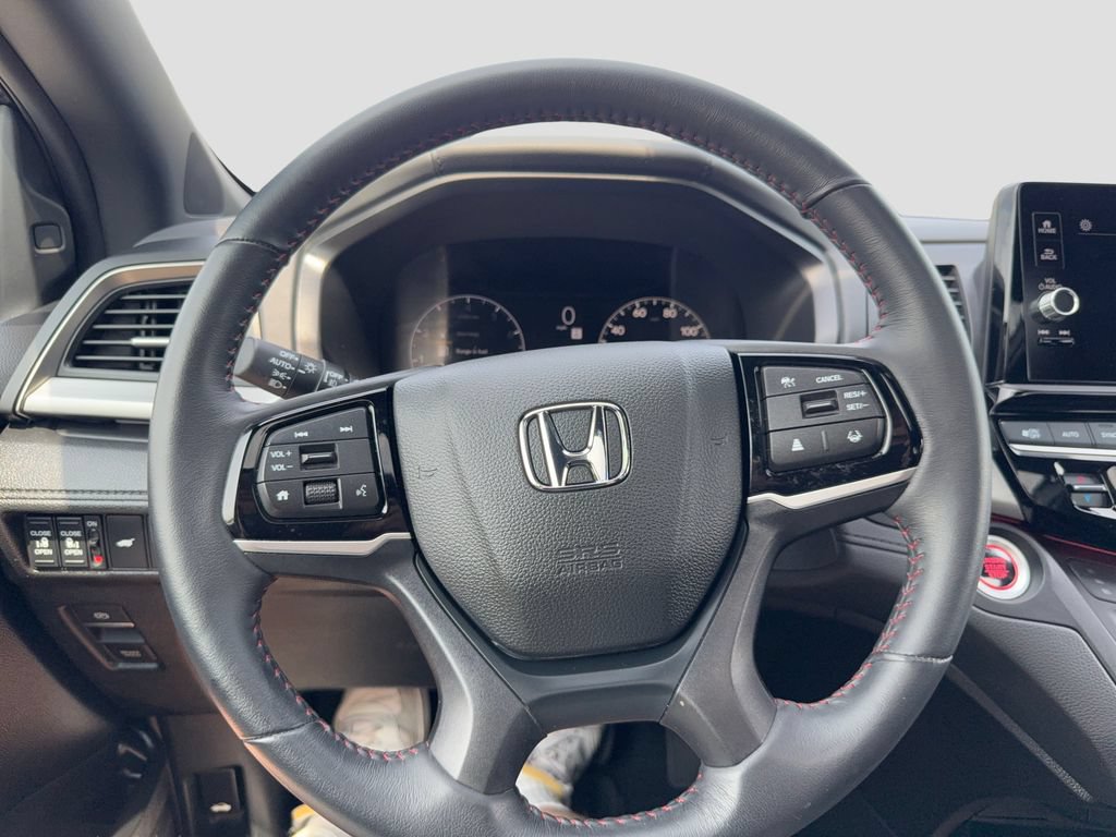 Used 2025 Honda Odyssey Sport-L image 12