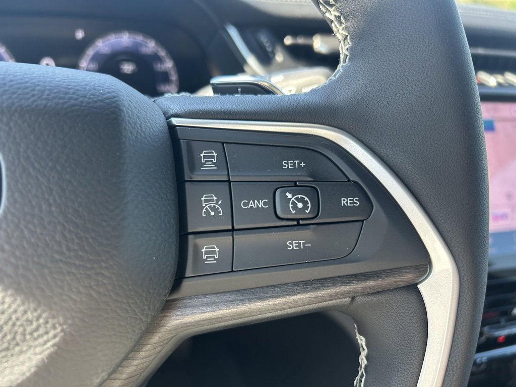 New 2025 Jeep Grand Cherokee L Limited image 19