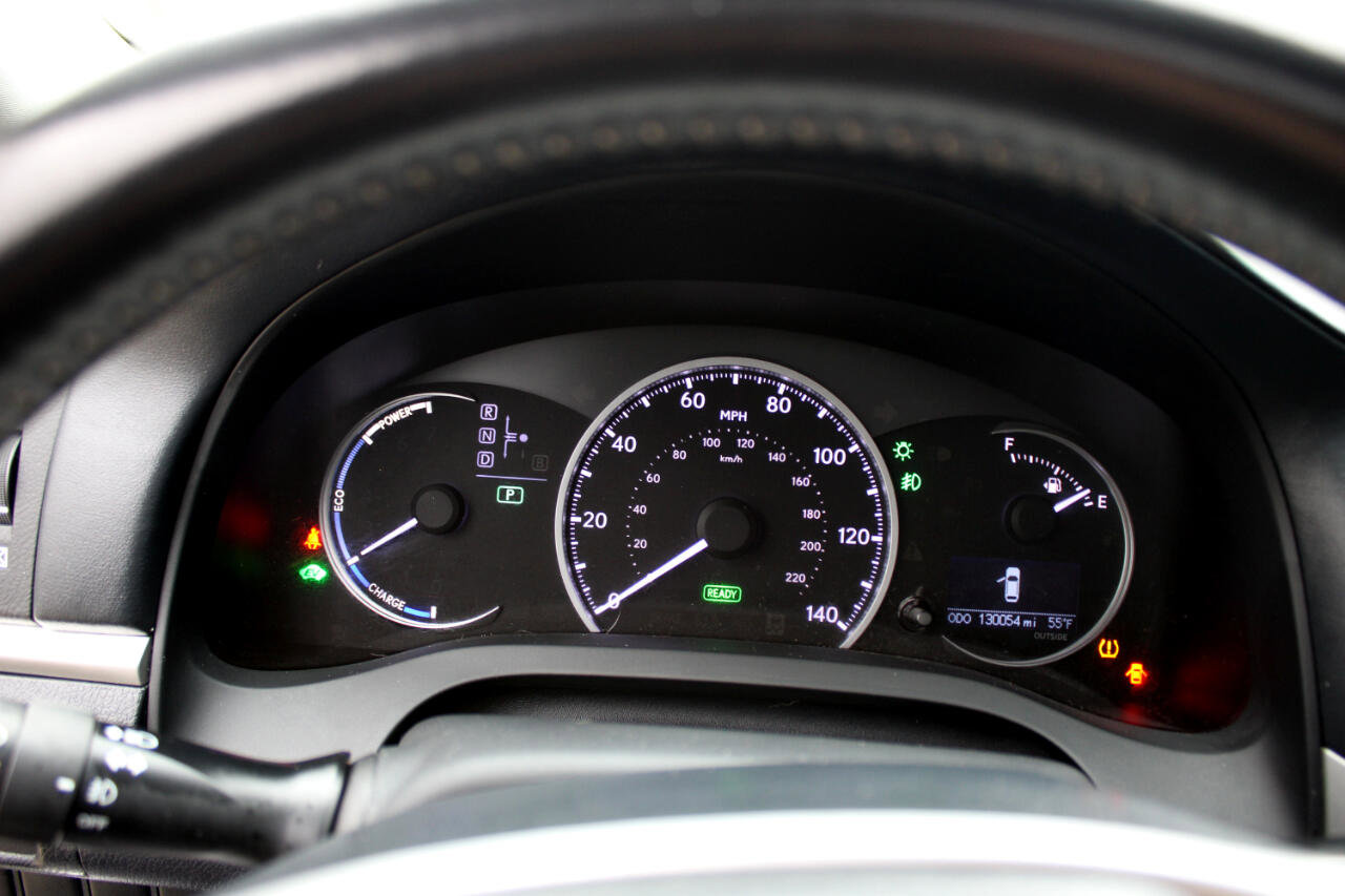 Used 2012 Lexus CT 200h Premium image 21