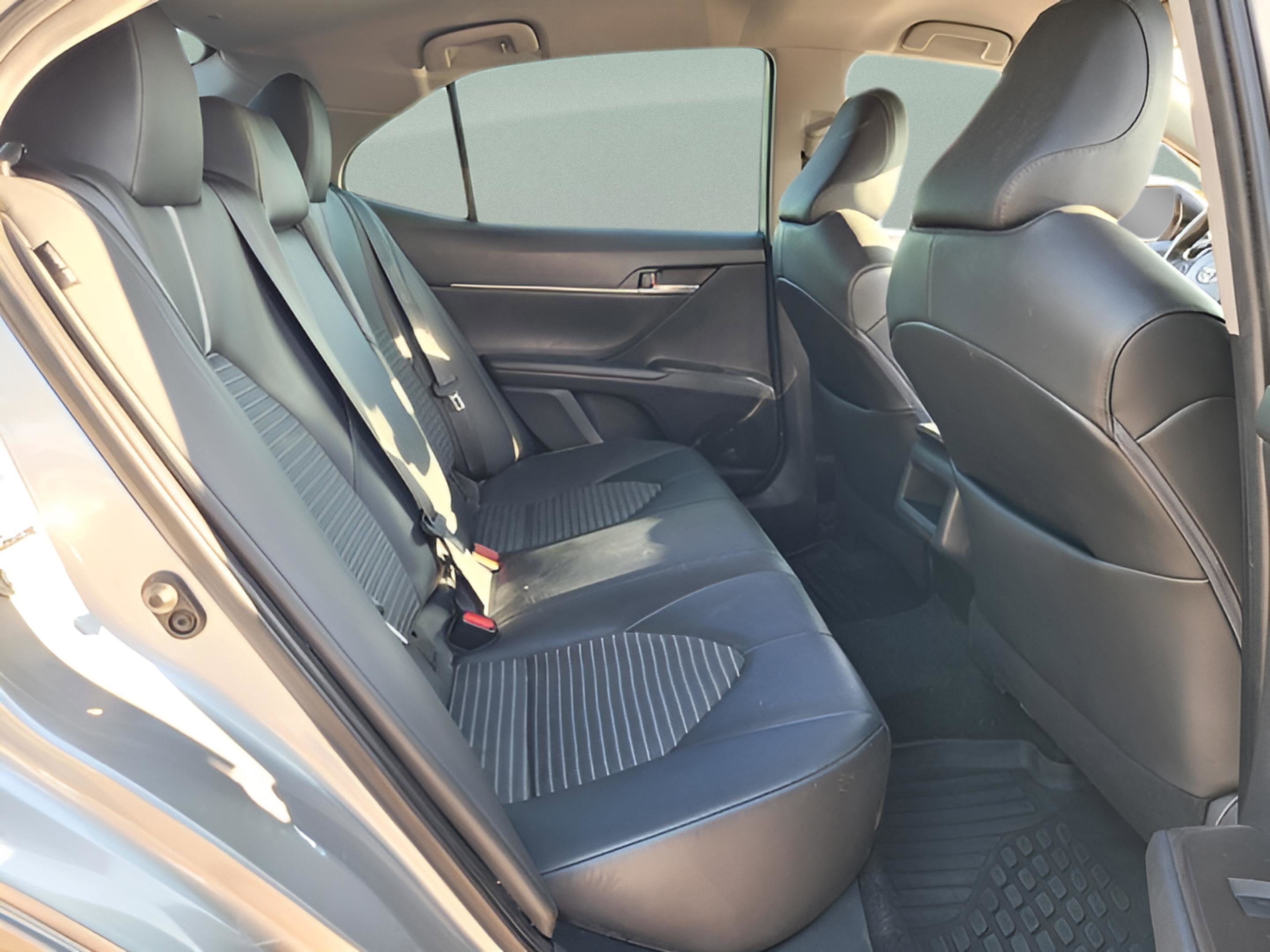 Used 2021 Toyota Camry SE image 15