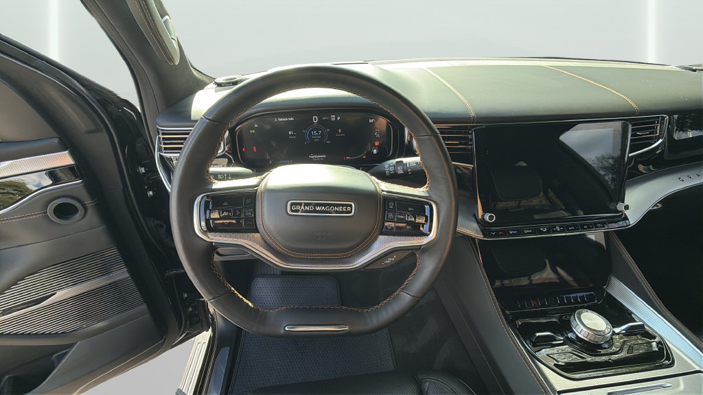 Used 2023 Jeep Grand Wagoneer Series III AWD/4WD image 13