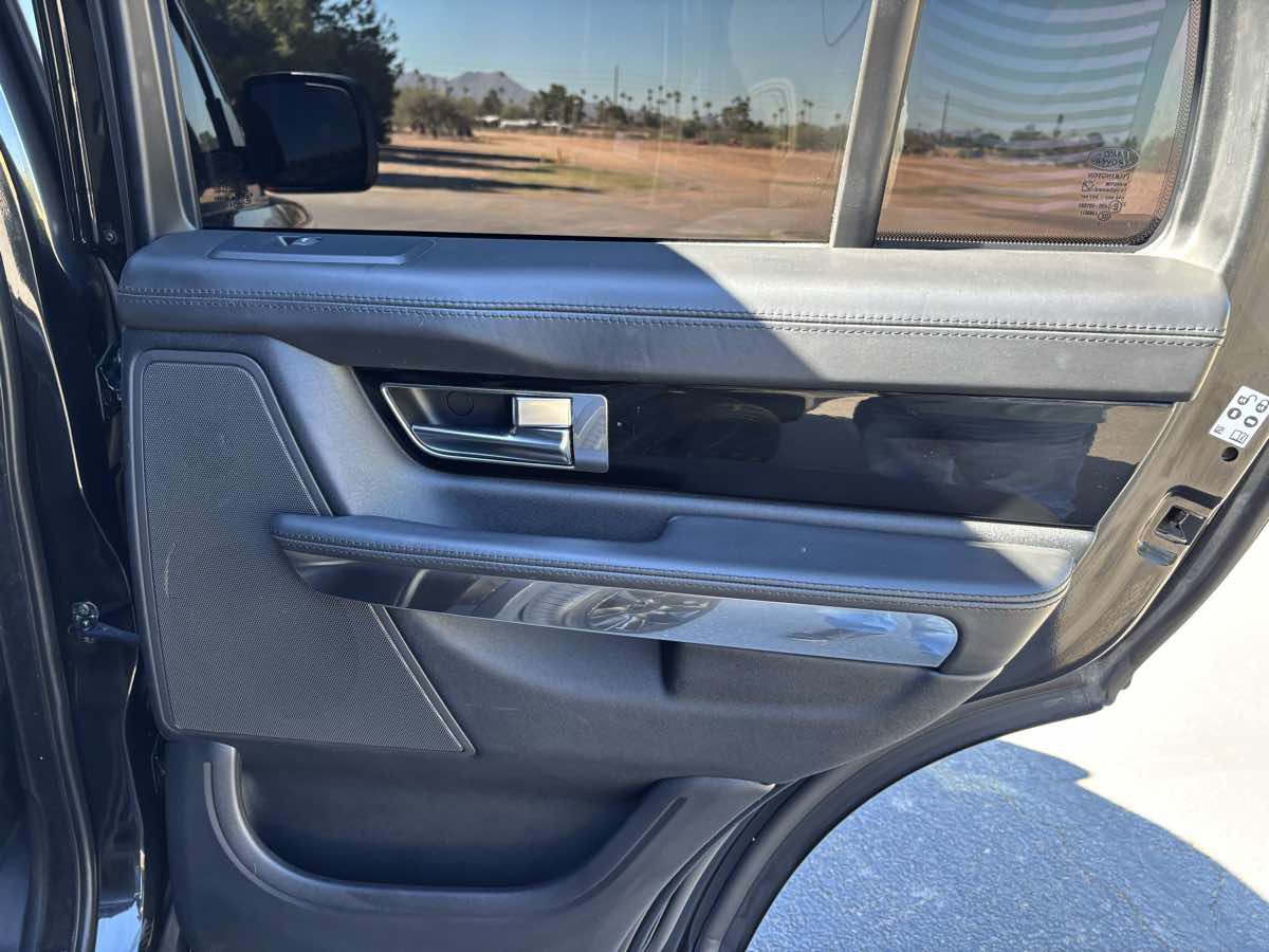 Used 2013 Land Rover Range Rover Sport HSE LUX image 23