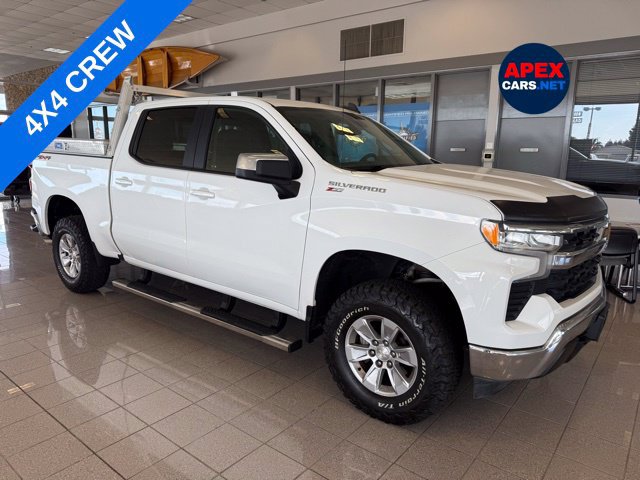 Used 2022 Chevrolet Silverado 1500 LT AWD/4WD image 1