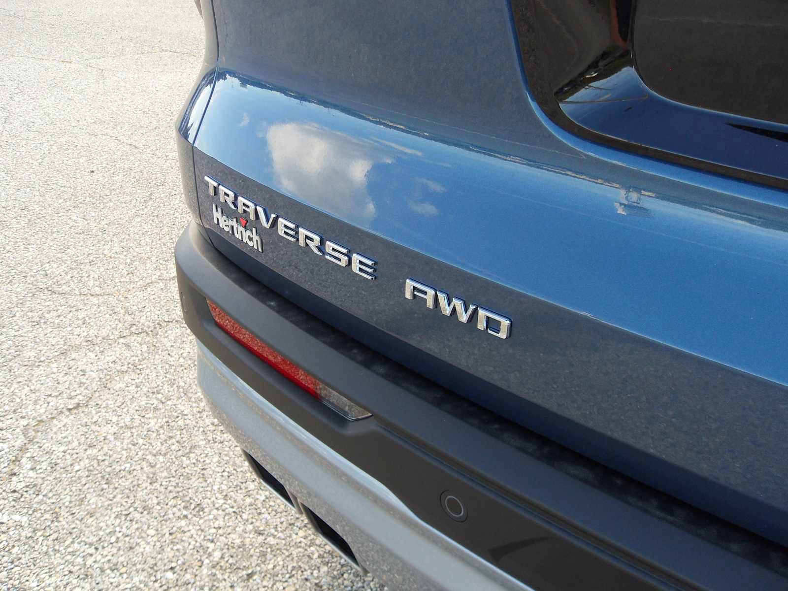 New 2026 Chevrolet Traverse LT w/ Driver Confidence Package image 10