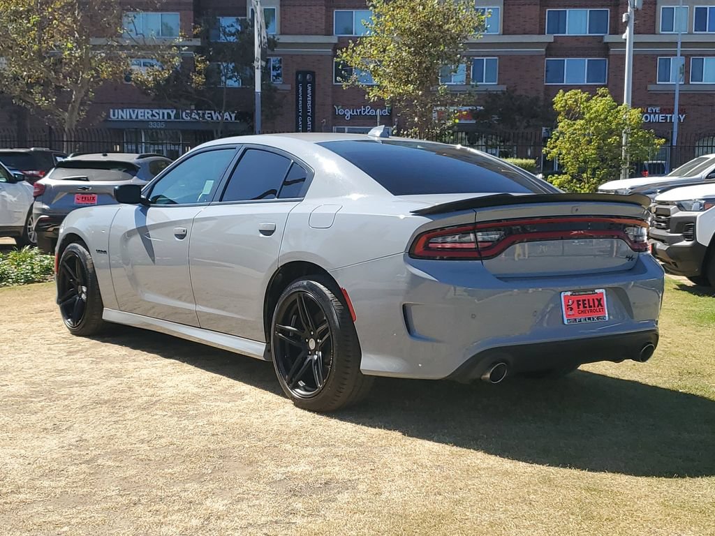 Used 2020 Dodge Charger R/T w/ Plus Group RWD image 5