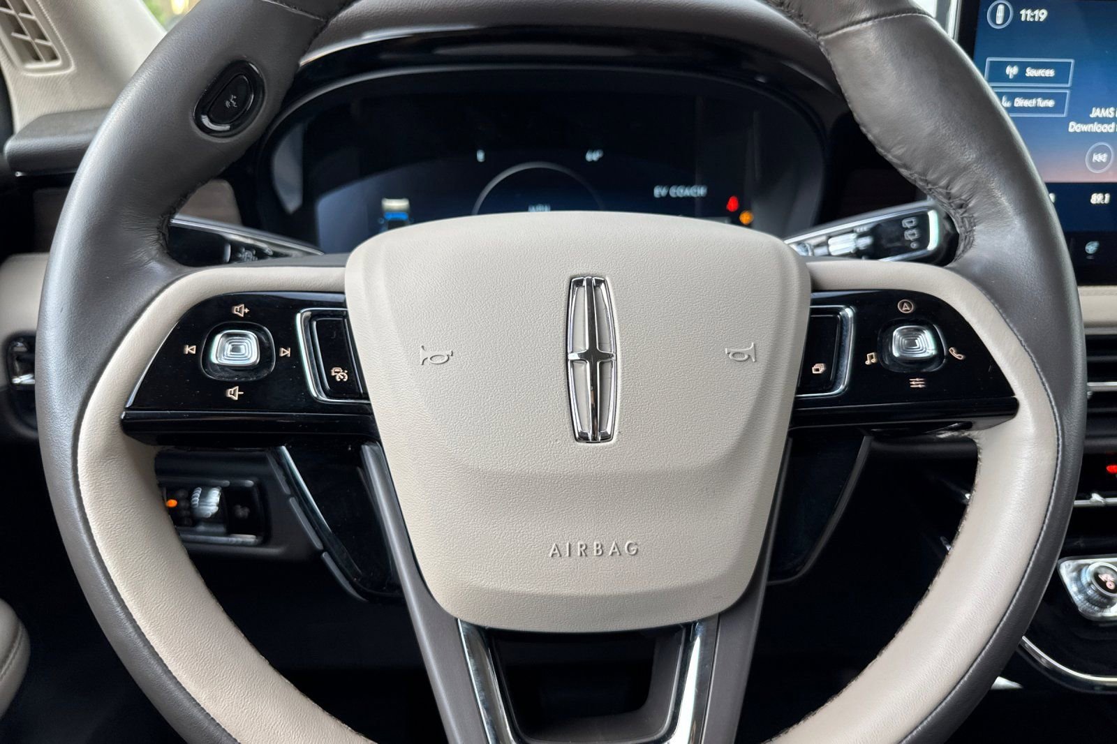 Certified 2023 Lincoln Corsair Grand Touring w/ Equipment Group 301A image 23