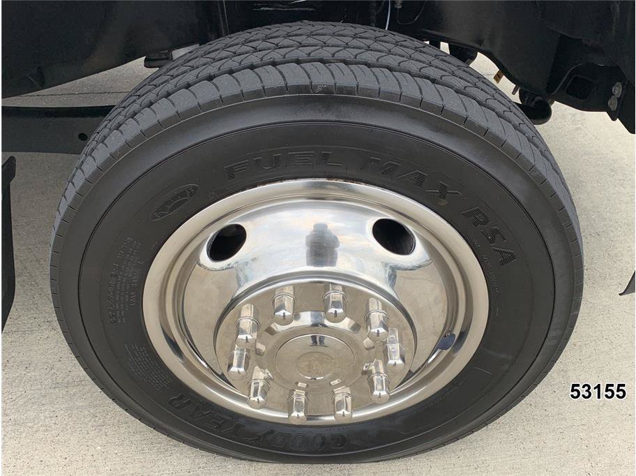 Used 2019 Ford F550 4x4 Crew Cab Super Duty w/ Power Equipment Group image 17
