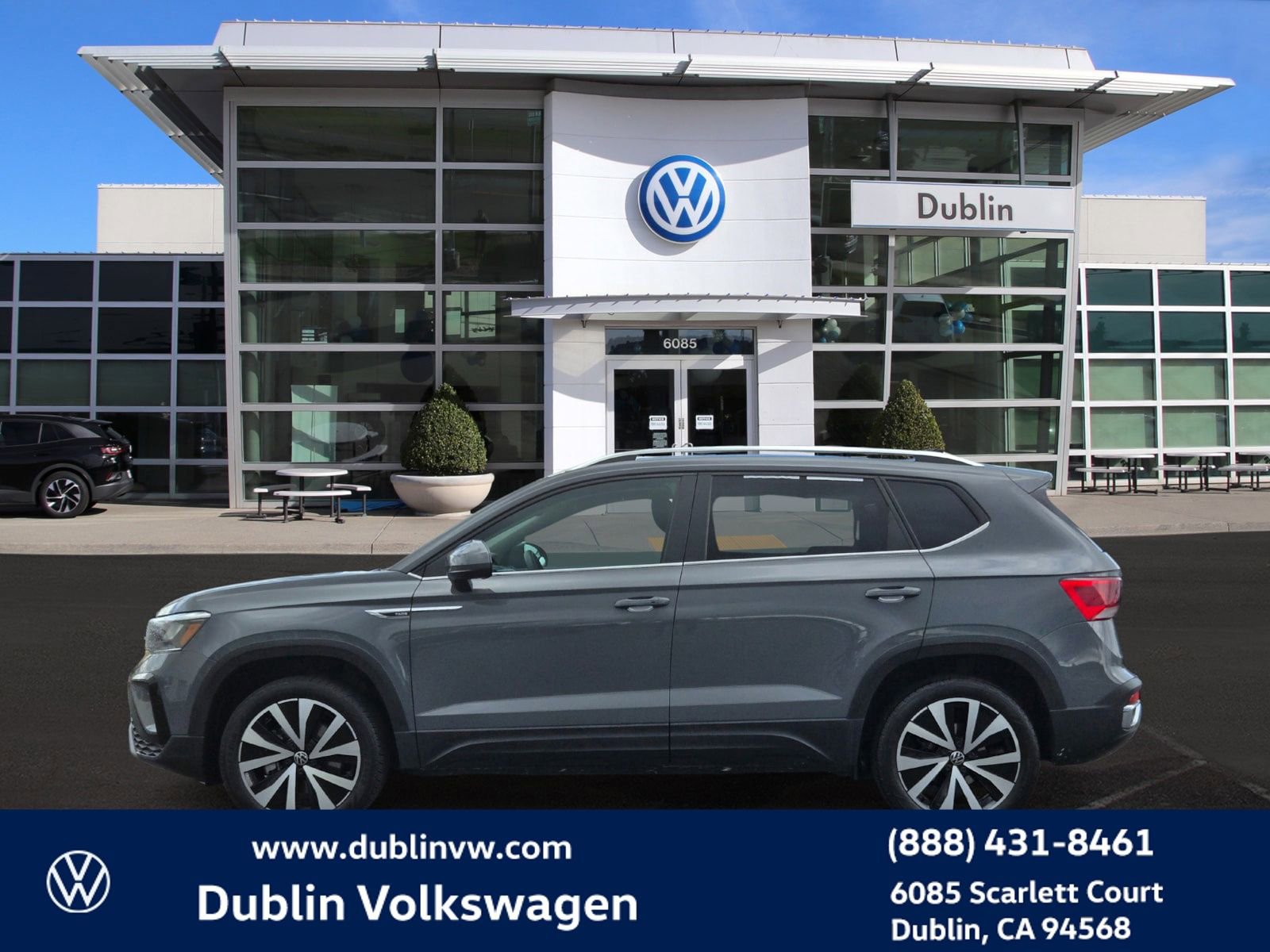 Certified 2023 Volkswagen Taos SE FWD image 7