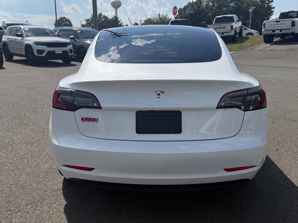 Used 2023 Tesla Model 3 Standard Range RWD image 4