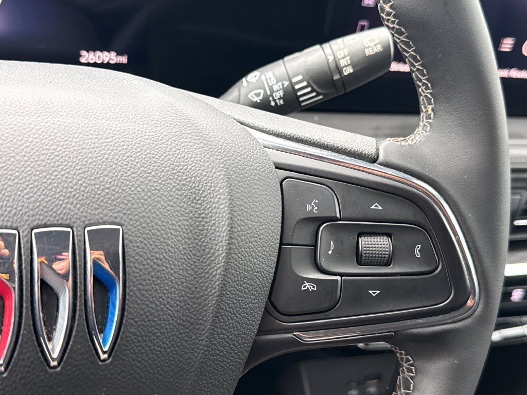 Certified 2024 Buick Encore GX Avenir FWD image 20