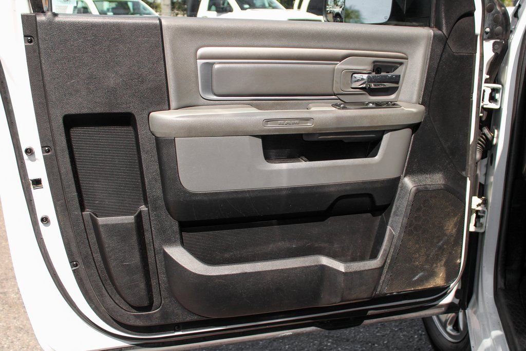 Used 2014 RAM 3500 Tradesman w/ Power & Remote Entry Group image 12