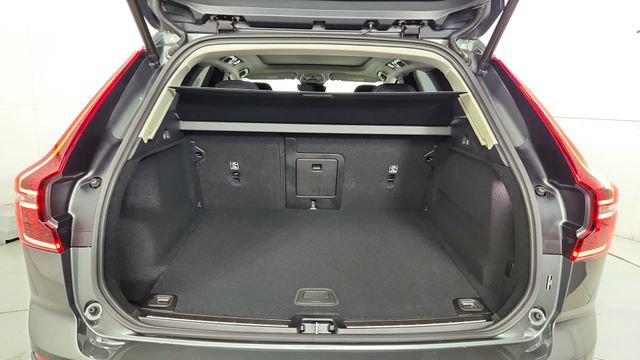 New 2026 Volvo XC60 B5 Plus w/ Protection Package AWD/4WD image 38