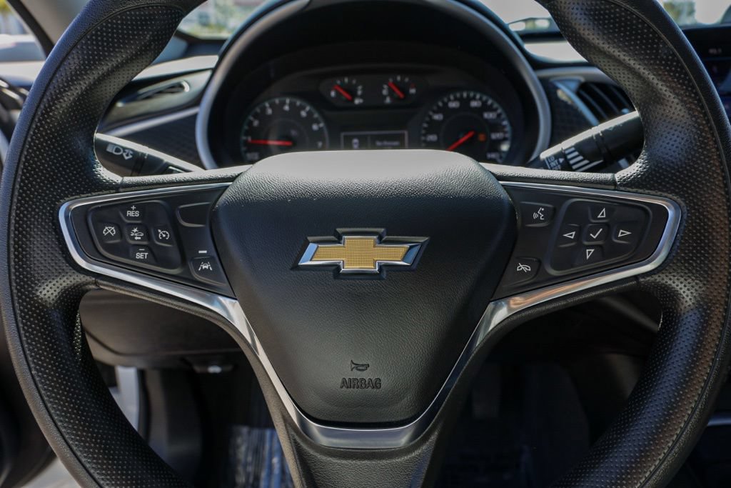 Used 2023 Chevrolet Malibu LT FWD image 26