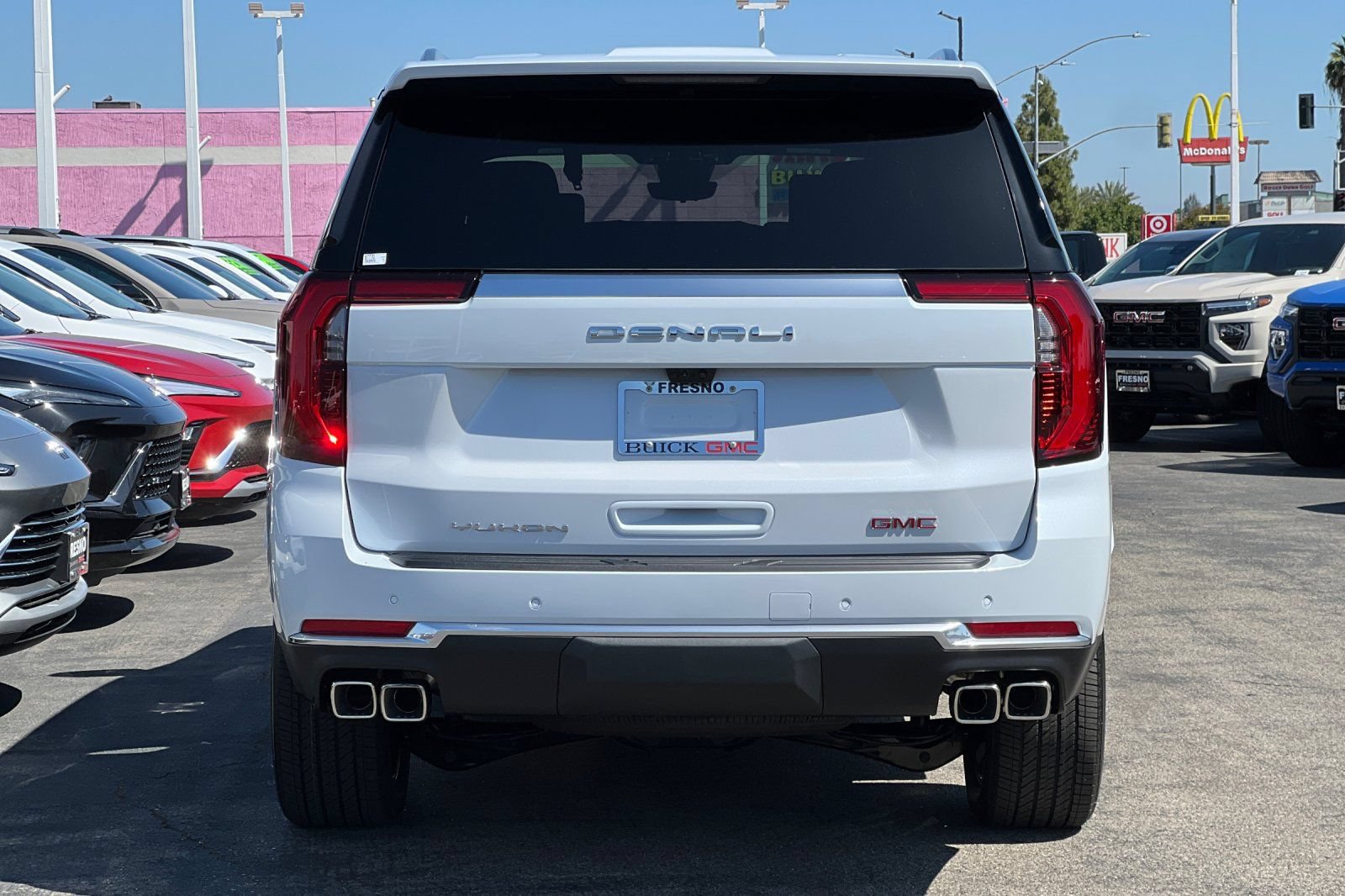 New 2026 GMC Yukon Denali w/ Denali Reserve Package AWD/4WD image 5