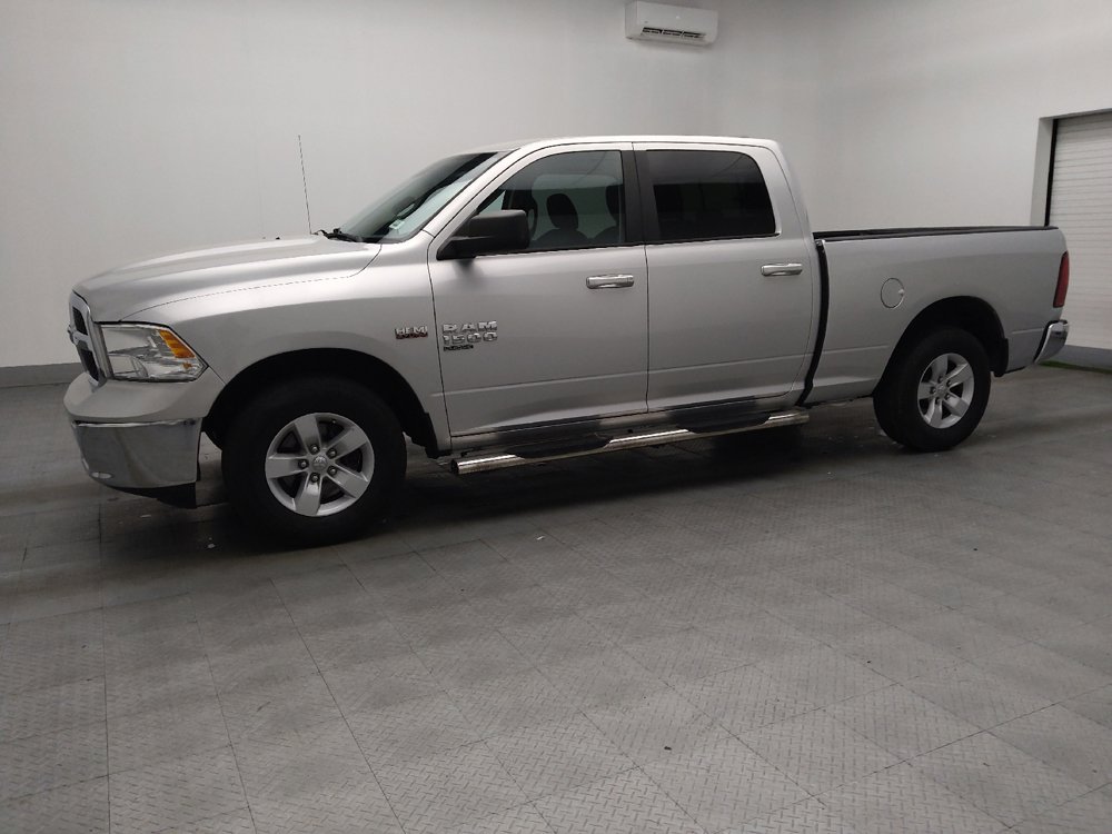 Used 2019 RAM 1500 Classic SLT RWD image 2
