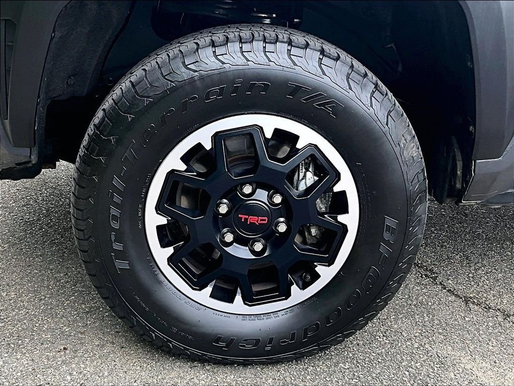 Used 2024 Toyota Tacoma TRD Off-Road AWD/4WD image 7
