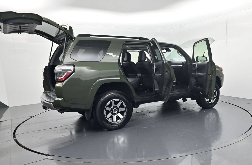Used 2022 Toyota 4Runner TRD Off-Road Premium AWD/4WD image 64