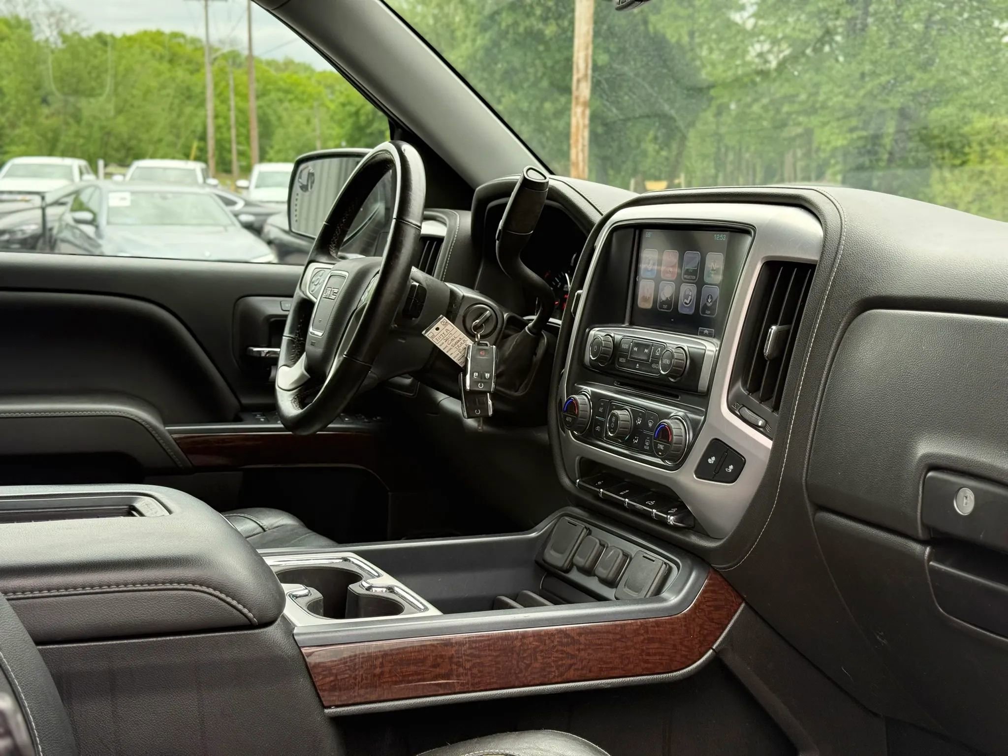 Used 2017 GMC Sierra 1500 SLT w/ SLT Premium Package AWD/4WD image 48